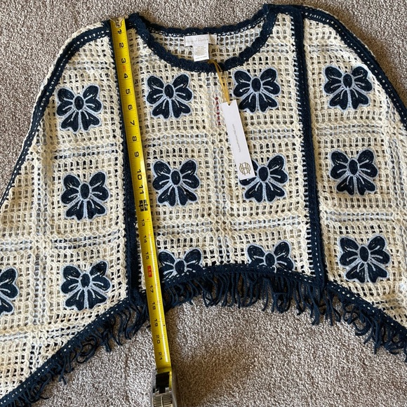 House of Harlow 1960 Navy and Cream Crochet Sweater, One Size - Picture 9 of 9